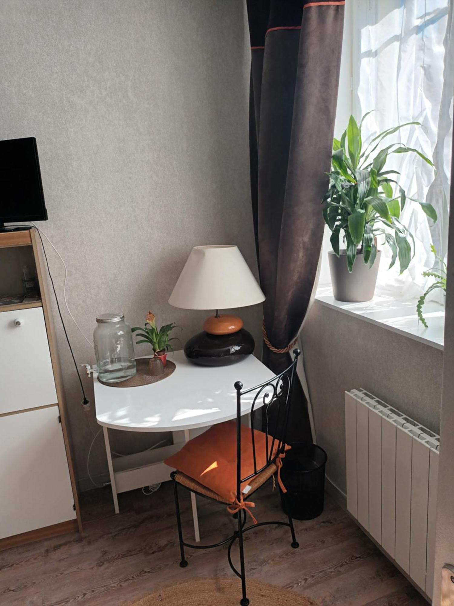 Chambre Equipee Calme Chez Fred Gorron Exteriér fotografie